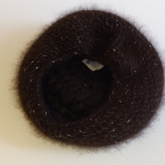 Fuzzy Angora knit hat - Picture 4 of 4